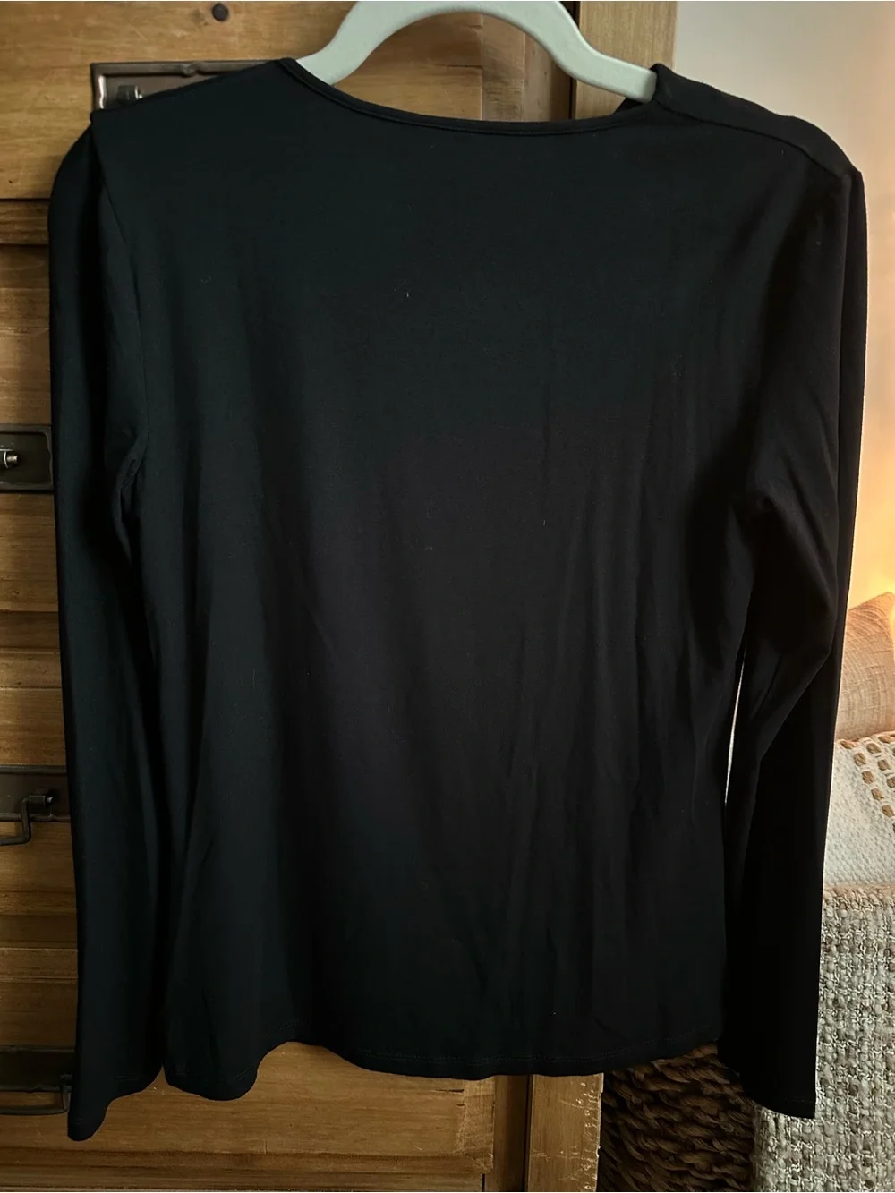 Elie Tahari Black Twisted Keyhole Long Sleeve Top